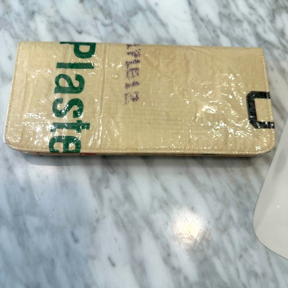 Malia Designs New Wallet - Picture 2 of 6